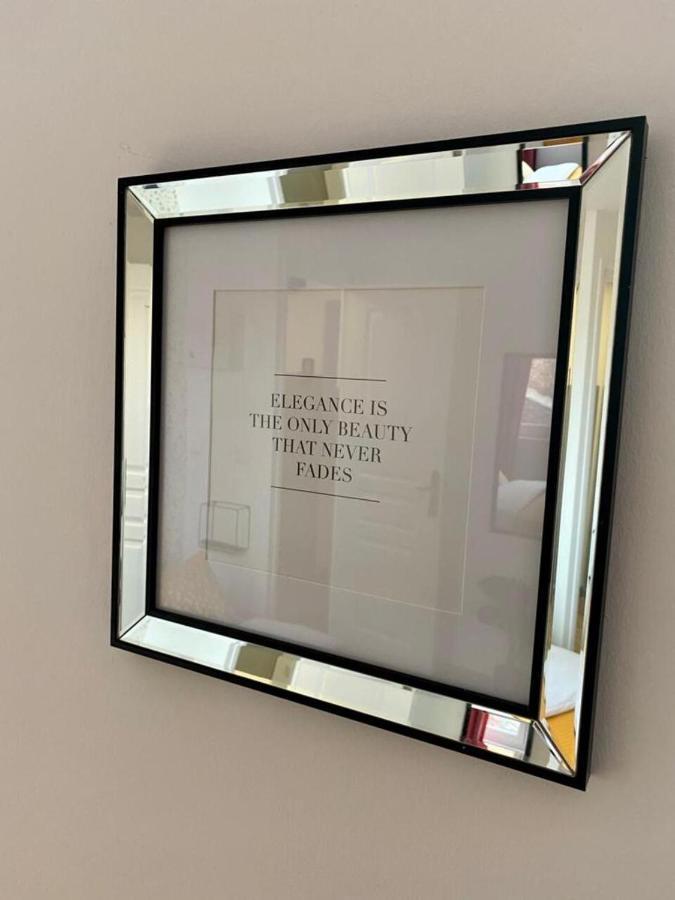 Ng Suitehome - Lille I Roubaix Centre I 89 - Netflix - Wifi Ngoại thất bức ảnh